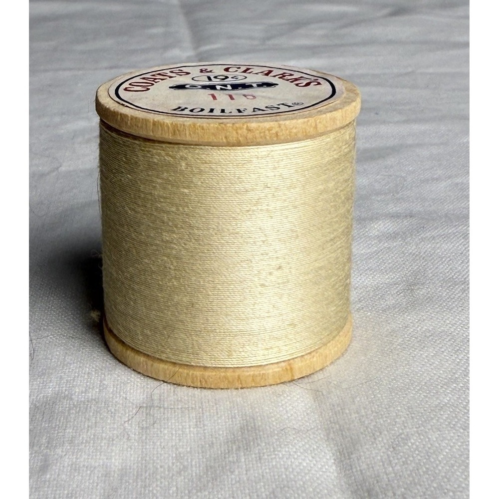 Vintage NEW Coats & Clark's 125 Yards #116 Cream Off‎ White Thread Wooden Spool